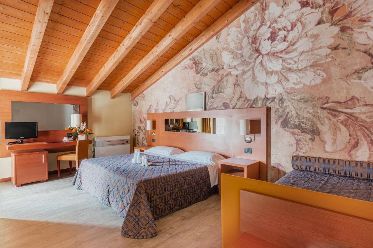 Hotel City Verona San Giovanni Lupatoto Esterno foto